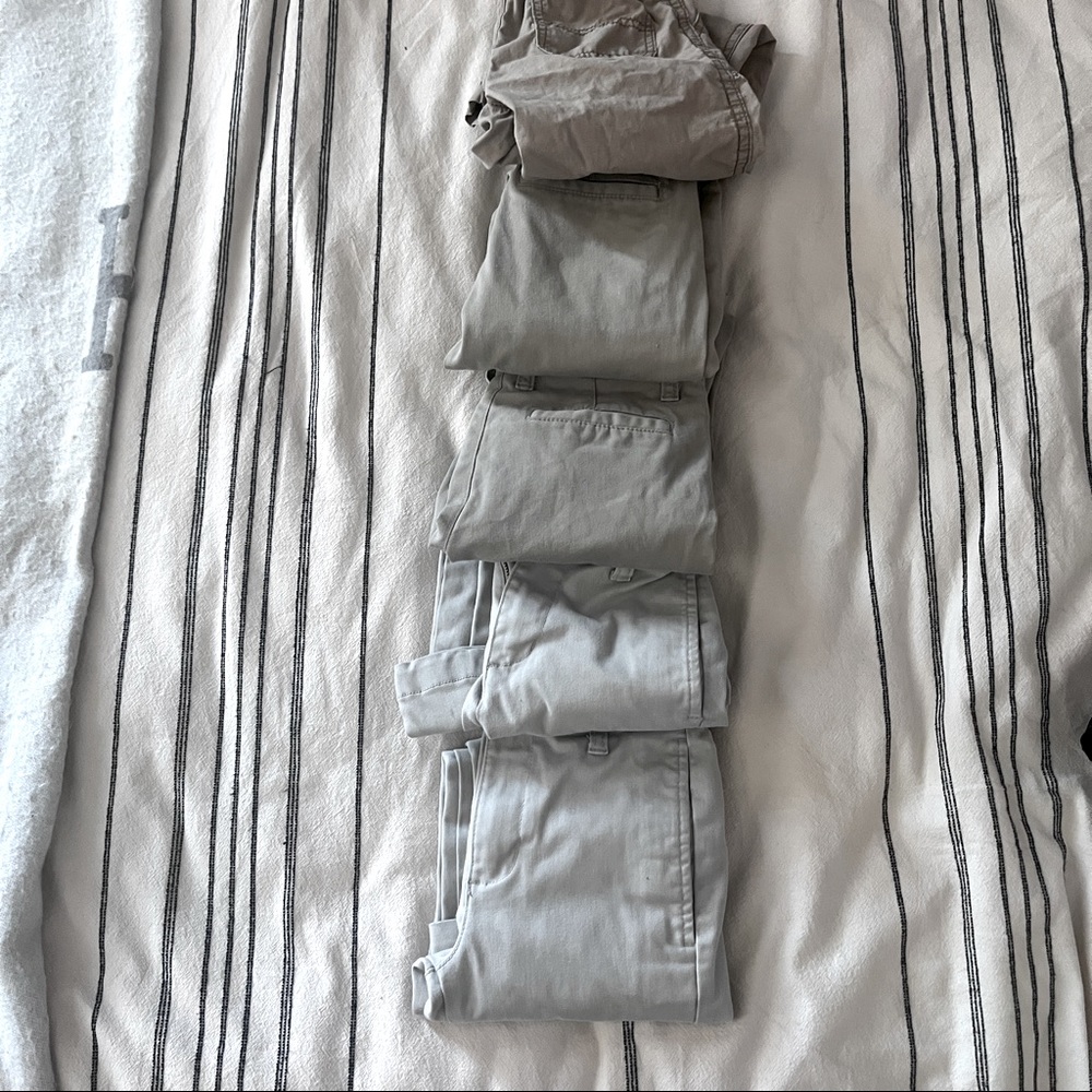 Boys khaki pants. Also can be used as school uniform. Cat and Jack